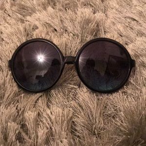 big circle sunglasses